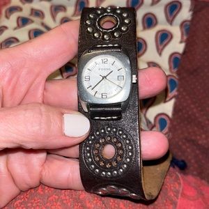 GUC Fossil watch w/leather band